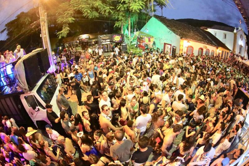 Carnaval de Florianópolis tem público de 1,5 milhão com boom dos