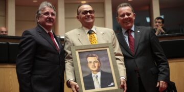 Foto: Lucas Gabriel Diniz e Solon Soares / Agência AL - Deputado PAULO KONDER BORNHAUSEN ao meio.